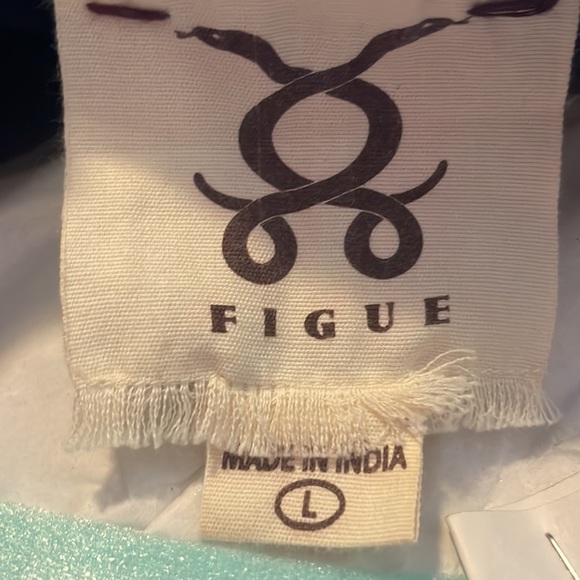 Fabulous Figue Shift dress perfect for any occasion!! - Picture 4 of 4